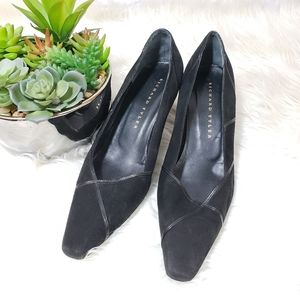♦️5/$20 Richard Tyler Black Suede Heels 9.5